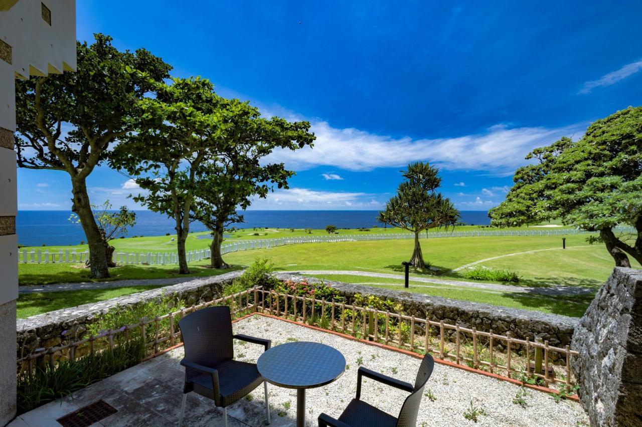 The Southern Links Resort Hotel Yaese Exterior foto